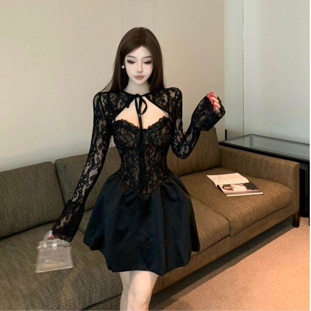 高定轻奢小众设计感蕾丝鱼骨收腰显瘦吊带连衣裙黑色蓬蓬裙两件套