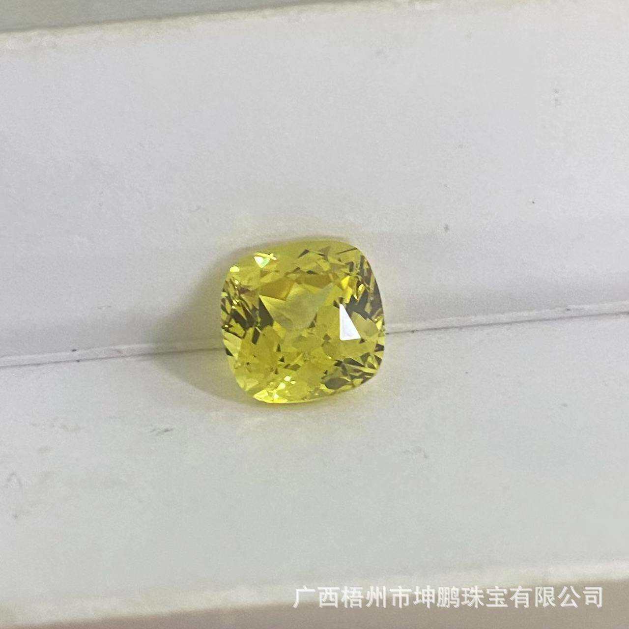 源头工厂肥正方黄钻实验室培育蓝宝石手饰主石鹅黄色方形裸石戒面