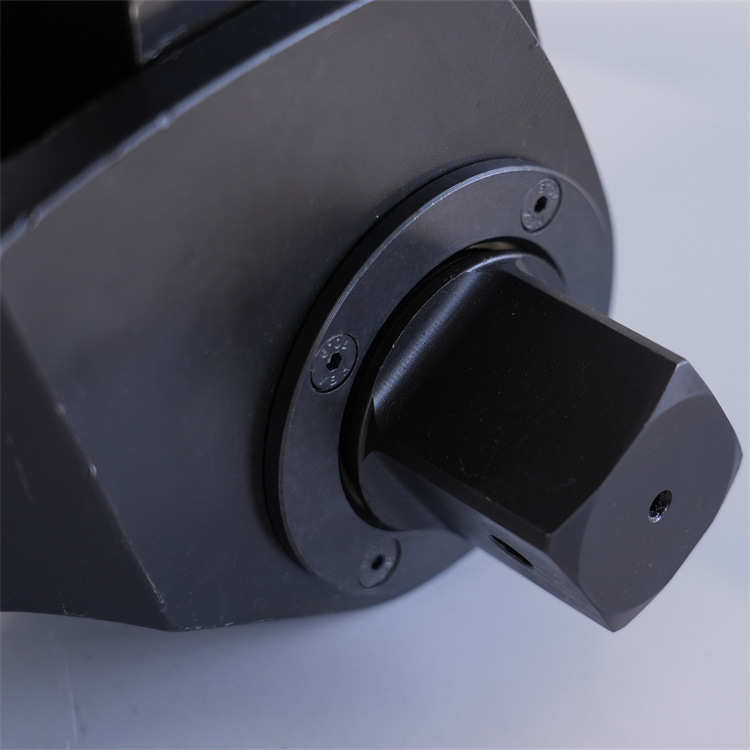 超大型液压扳手 重载型驱动前置式大功率液压力矩扳 手