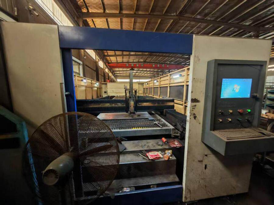 3月25日徐州摇臂钻床一台以及数控切割机（含配套）一套网络拍卖公告