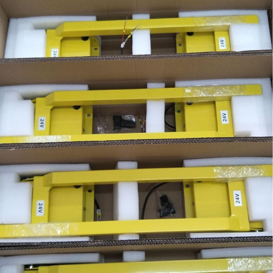 校车电动停车臂 校车停车指示牌 停车信号臂 校车档臂STOP BOARD