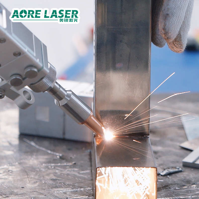 手持不锈钢激光焊机激光金属一激光碳钢升级焊接机四合焊机板