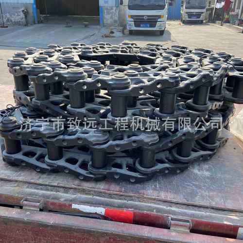 挖掘机链条KIIPC240-8挖掘机0链条支重成轮紧油缸总PC24全涨车配