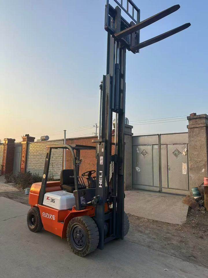 1月1日廊坊合力k35，自动挡，三节门架升高4.5米带侧移，新柴4D27国三发动机网络拍卖公告