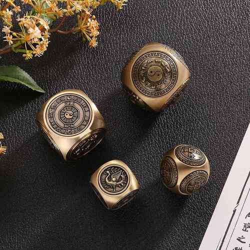 六面四神兽黄铜扭转乾坤进宝圆形解压魔方手把件铜工艺品手把玩件