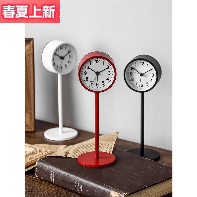 闹钟简约北欧风格学生用静音床头钟表创意书桌摆件个性小座钟