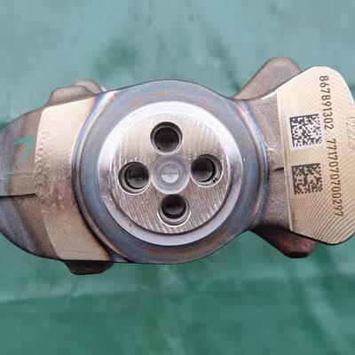 适用宝马B48120125I220I230I320330I420I430I发动机曲轴