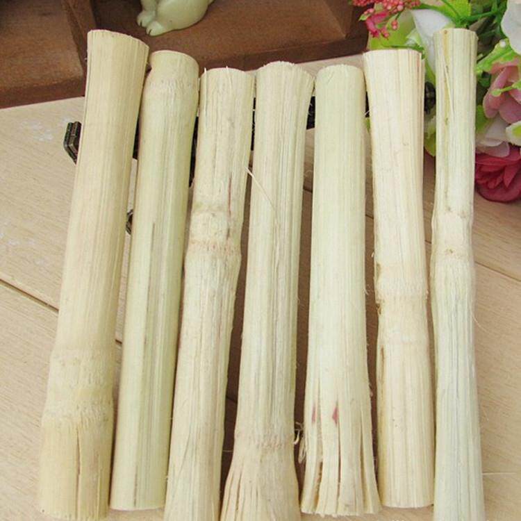 兔子磨牙甜竹磨牙咬木枝甜竹 小宠物磨牙一吨1000千克宠物粮