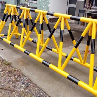 移动偏转路障移动护栏学校入口汽车屏蔽隔离柱路障排斥马钢管屏蔽