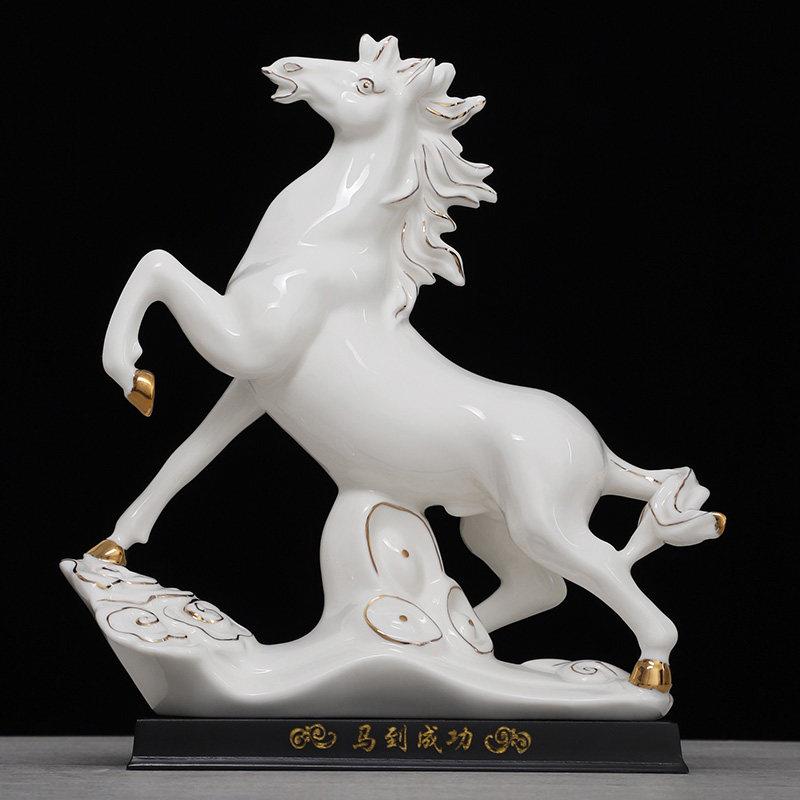 陶瓷马摆件12生肖马白色瓷器马客厅工艺品风水家居饰品马到成功