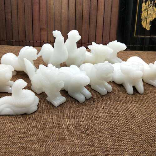 新款直销阿富汗白玉十二生肖摆件 白玉鼠牛虎兔龙蛇马羊猴鸡狗猪