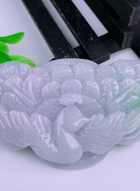 缅甸天然真品翡翠冰紫罗兰春彩浓紫飘绿高档闪拍孔雀玉吊坠78.92g