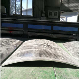 弧形木纹铝蜂窝板弧形铝单板氟碳蜂窝板冲孔吸音弧形铝蜂窝板