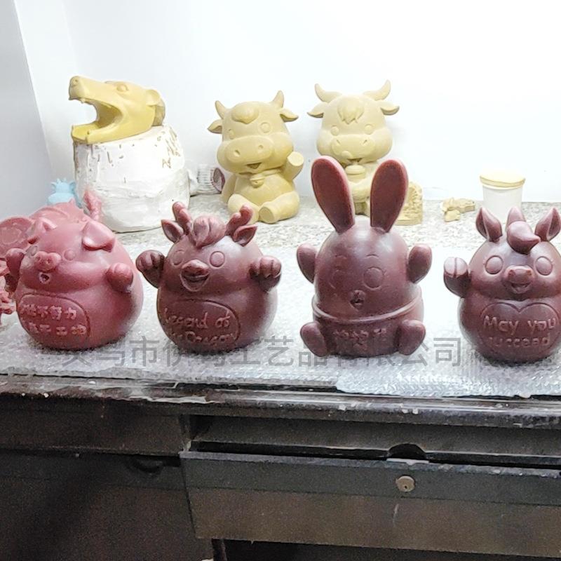 卡艺术CRT面雕塑厅泥雕家居卧室客厅餐桌装饰品人物通小摆件