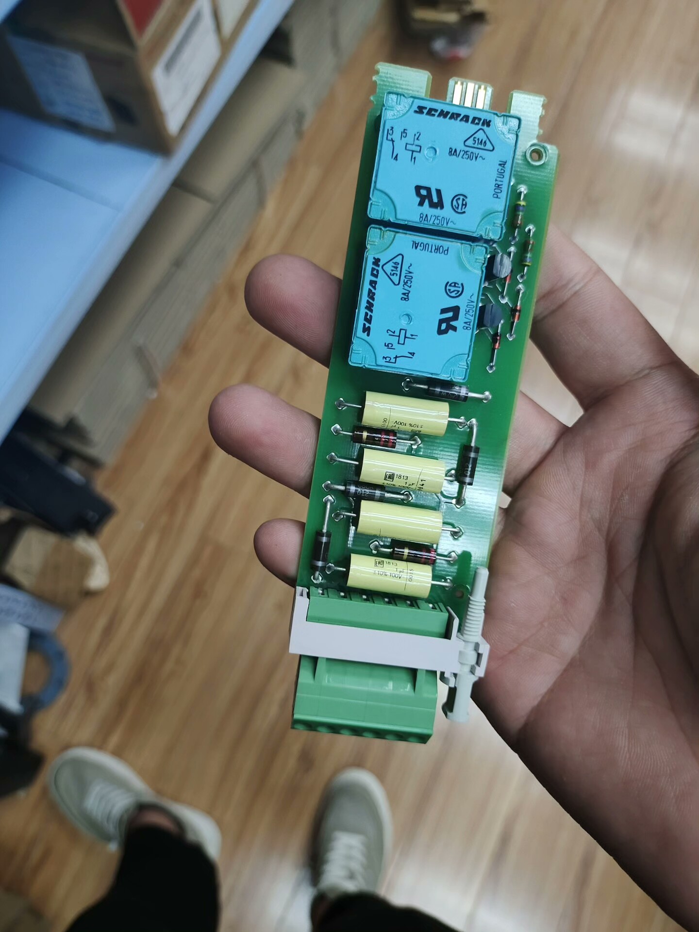 PMB01DM24     CARLO GAVAZZI