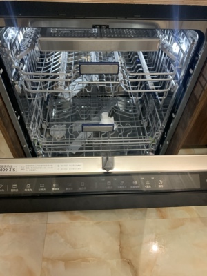 使用觉得美的洗碗机x5和x5b哪个好？？点评说说区别是什么