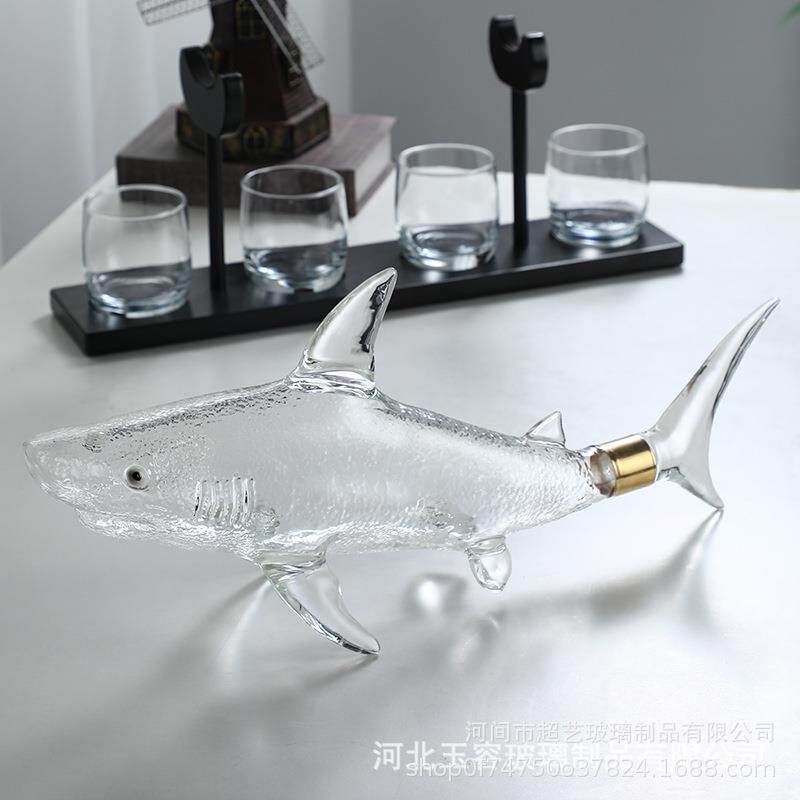 跨境鲨鱼威士忌红酒瓶 创意工艺玻璃分醒酒器伏特加人参泡空酒瓶