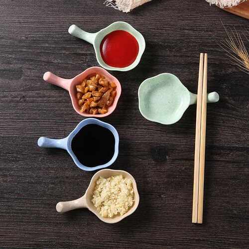 Wheat straw flower design condiment dish for sauces and dips