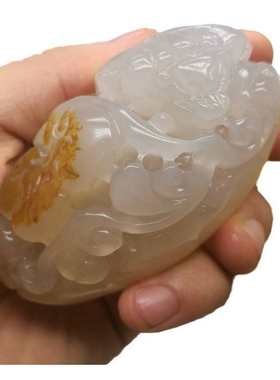 天然原色巴西红玛瑙手把件手工雕刻 天然玉髓玛瑙手把件