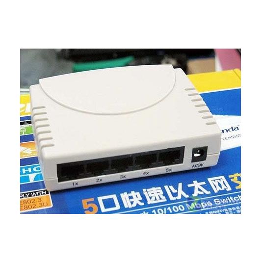 泓锦 8口交换机 监控交换机 8口交换机 监控交换机8口