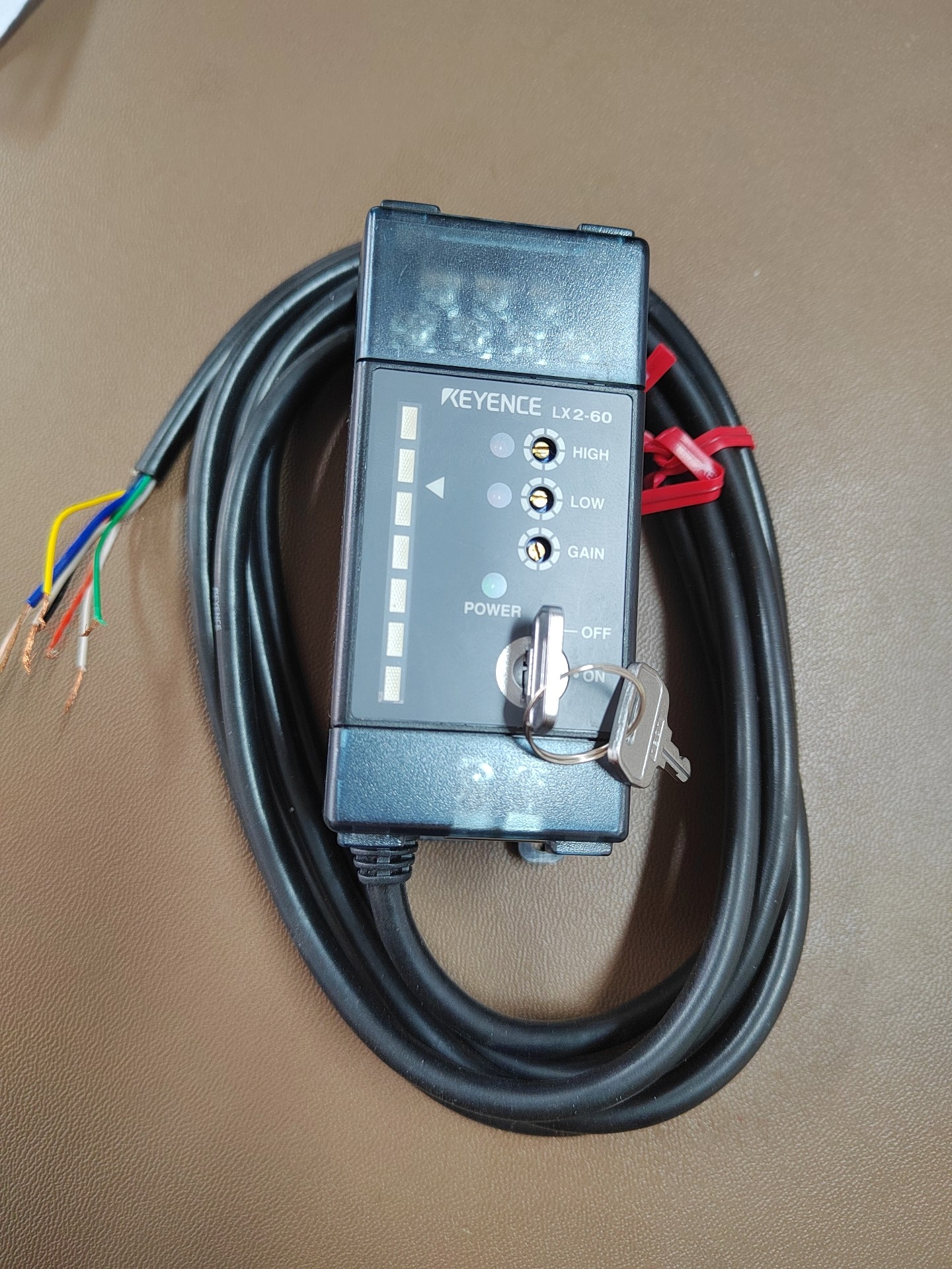 工程余货，LX2-60 KEYENCE基恩士激光放大传感器，