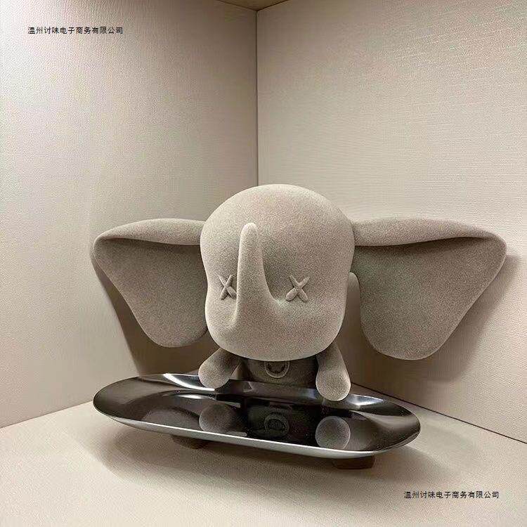 创意装饰摆件小飞象玄关摆件托盘入门钥匙收纳潮玩现代轻奢软装新