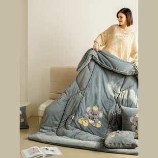 两用抱枕被靠垫枕头被午休空调被车载沙发办公室卡通学生宿舍