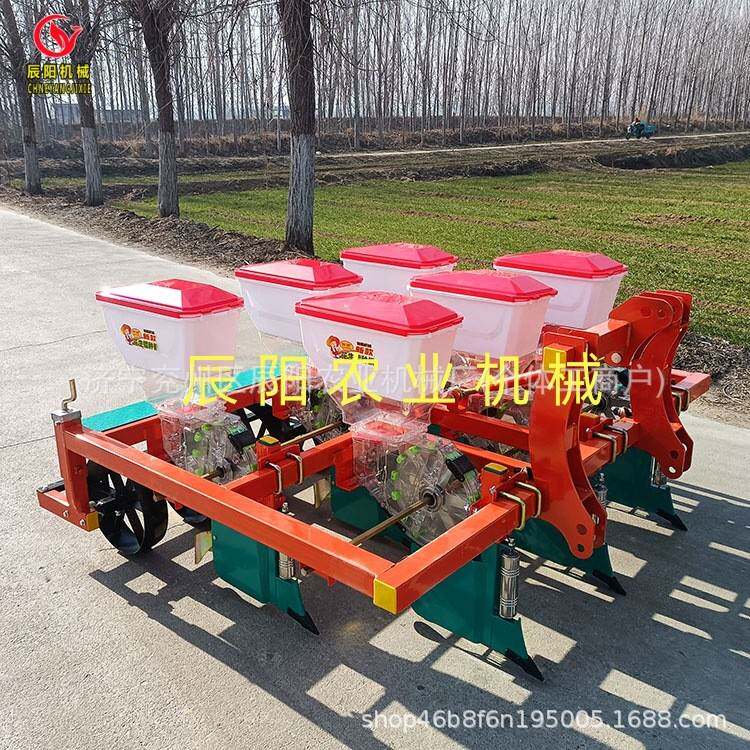 四轮车配套使用麦茬地里免耕花生精播机多行花生精播施肥一体机