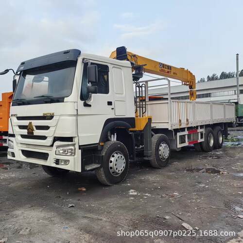 出口非洲中国重汽豪沃HOWO371马力12吨15吨随车吊卡车Truckcrane