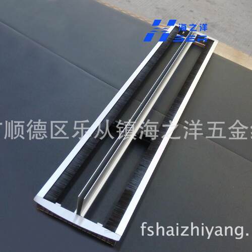厂家 铝合金双开线盒 带毛刷 翻盖 接线盒穿线盒 桌面过线盒