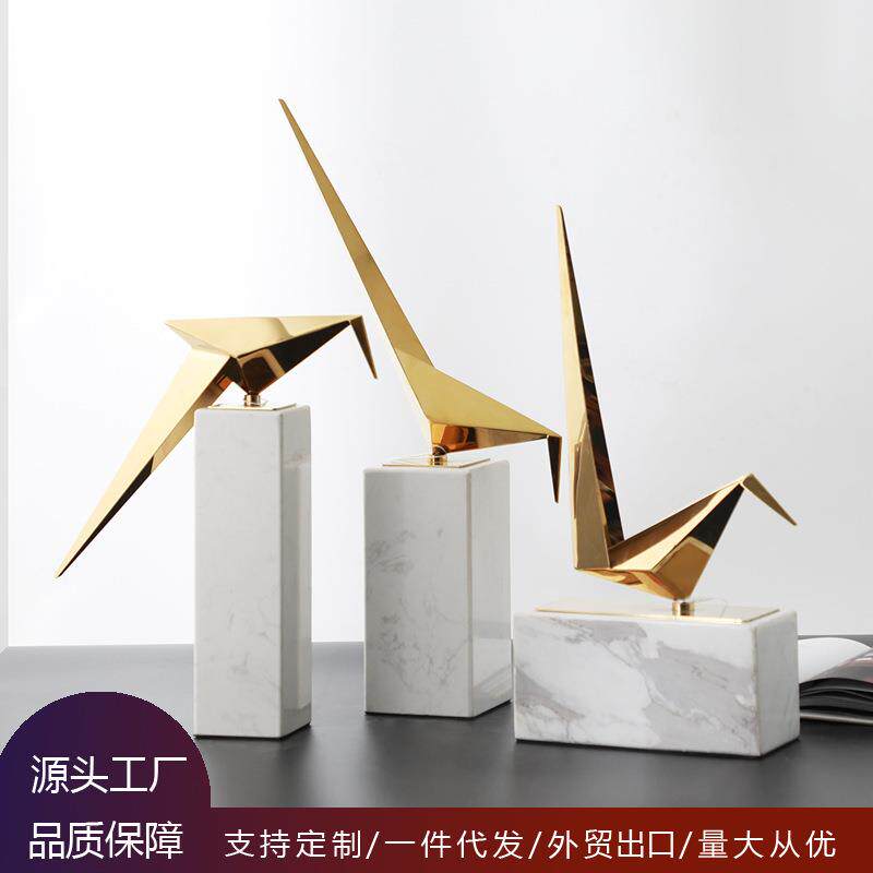 家居不锈钢千纸鹤大理石摆件古铜色婚庆办公室会展客厅鸟摆件