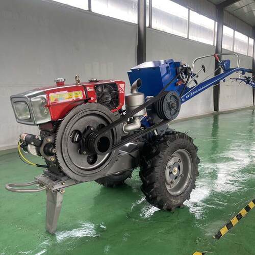 东风151型带耙犁手扶拖拉机柴油ZS1110电启动冷凝循环手扶拖拉机