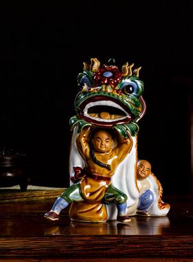 石湾陶瓷公仔民俗文化摆件人物家居装饰品外宾送礼醒狮黄飞鸿舞狮