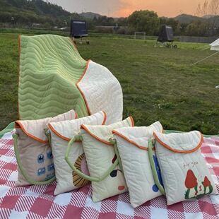 抱枕被子二合一两用款空调被午睡毯子便携式式可定制款式图案logo