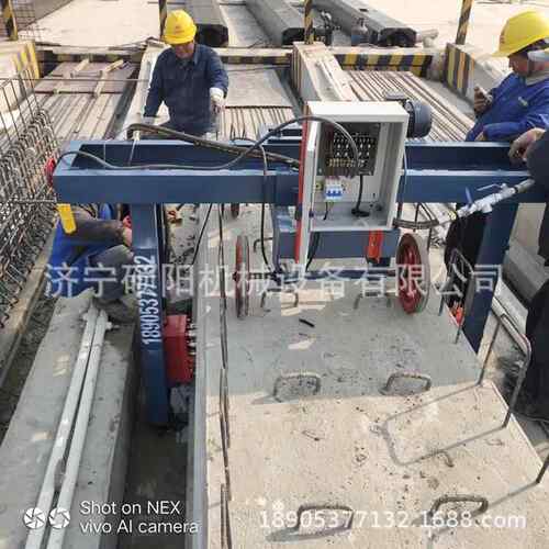 龙江黑DIC空心板凿毛机空心板凿面毛立机视频边梁凿毛机价格