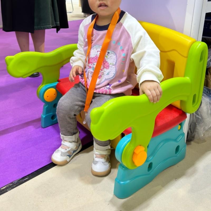 儿童桌椅二合一 多功能储物学习桌 简约现代儿童椅 塑料幼儿学习