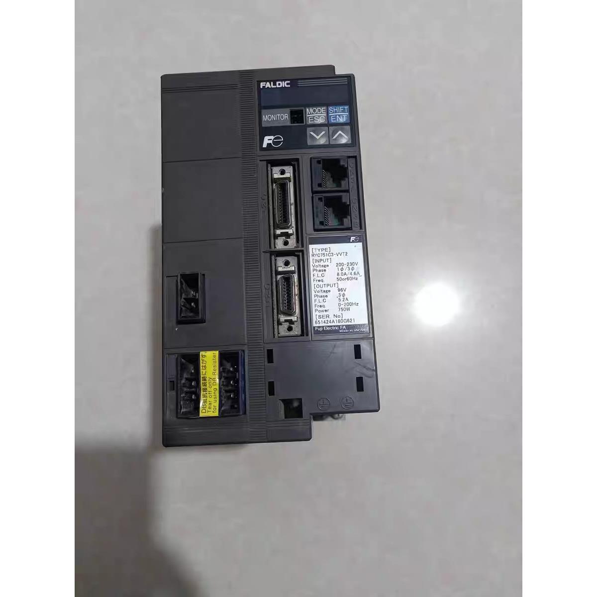 议价富士伺服驱动器RYC7