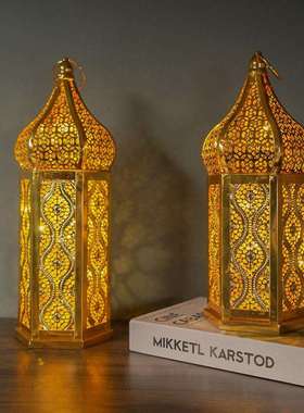 新品铁艺镀金风灯镂空灯笼家居装饰工艺品烛台道具现代简约