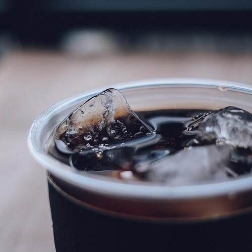 供应出售全新 果冻杯 酸奶杯果汁杯 咖啡杯 成型设备