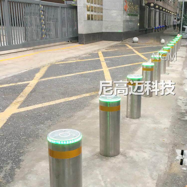 襄阳升降桩学校门口自动液压伸缩路柱304不锈钢起落桩防恐车挡