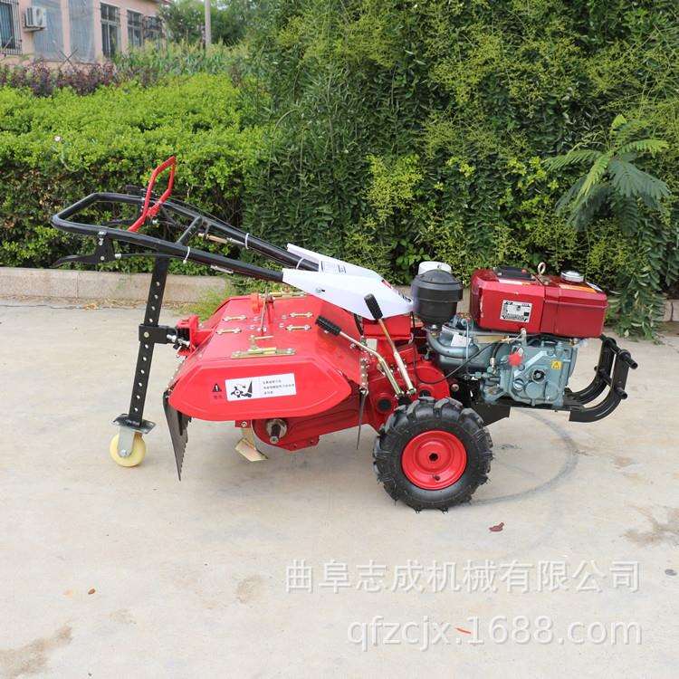 新式汽油四驱微耕机小型农用多功能旋耕机柴油四驱微耕机