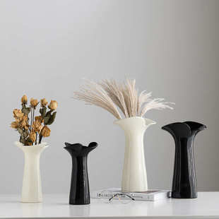 戴蒙轻奢花瓣口陶瓷花瓶米白黑色亮面仰口高级感家居软装摆件