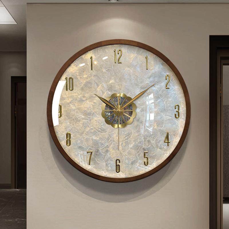 73N轻奢贝壳挂钟2024新款挂表网红钟表客厅家用现代简约大气伦才