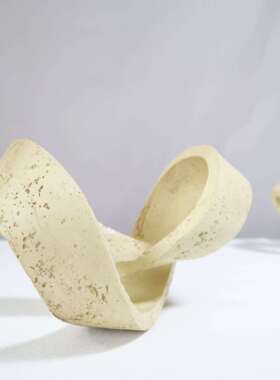 现代轻奢几何环形摆件创意抽象艺术仿洞石样板间客厅电视柜装饰品