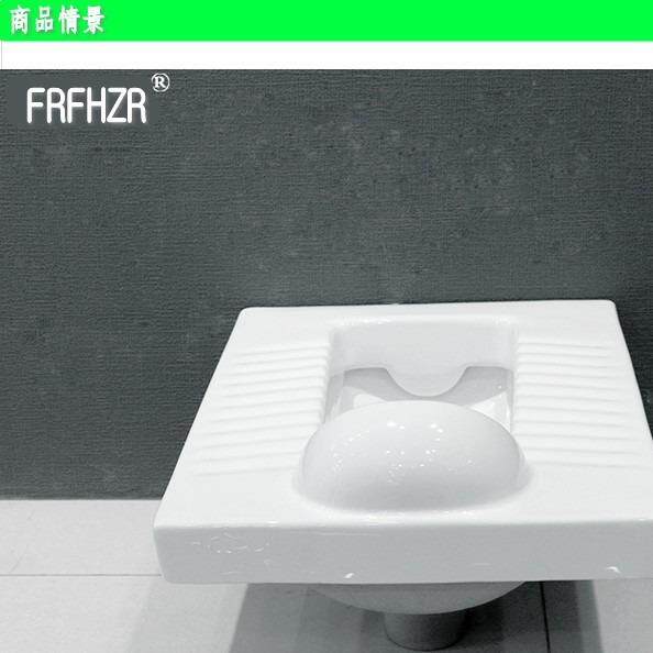 思莎一坑成法型蹲便器带挡板粗纹体蹲喷射型大尺寸958蹲坑女士便