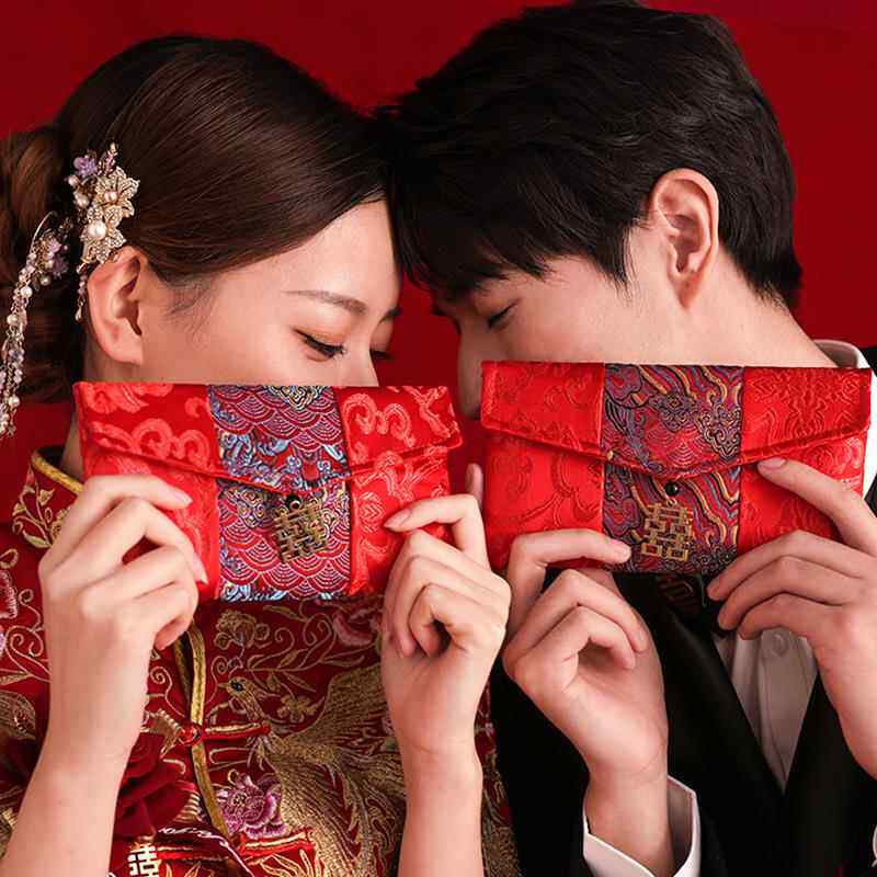 结婚万元布艺红包婚庆创意喜字绸缎婚礼改口大红包袋订婚用品2023