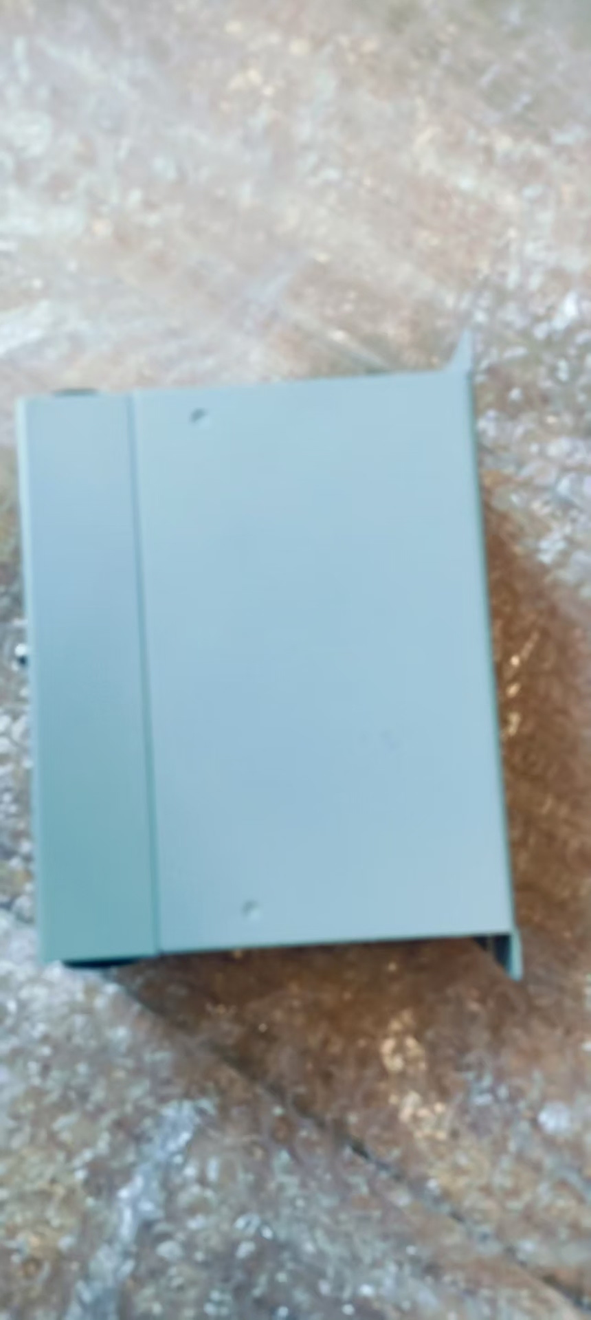 Y.E.I. BARRIER SYSTEM 静电容量式粉料液