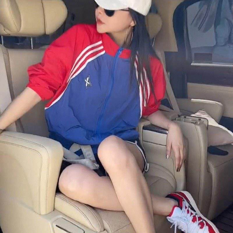 红蓝撞色外套女早秋欧货潮牌十字花防晒夹克冲锋衣棒球服运动风衣