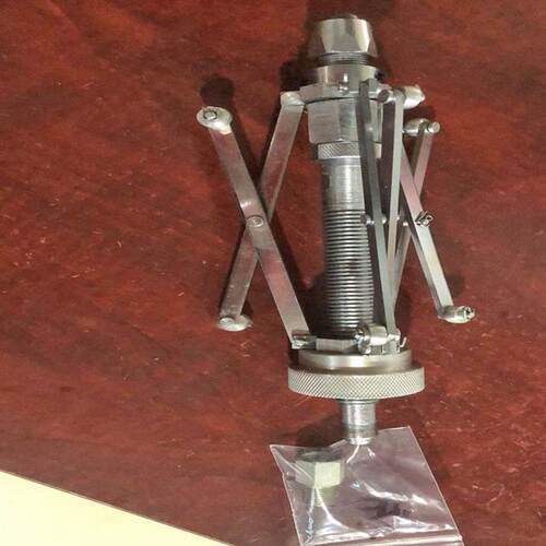 厂家直供内孔喷涂器 多规格管道喷涂机 压涂料内壁喷涂机