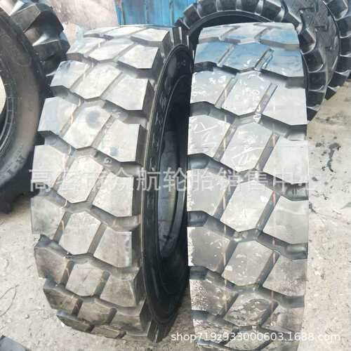供应10.00R20钢丝工程轮胎充气轮胎8.25R15叉车轮胎